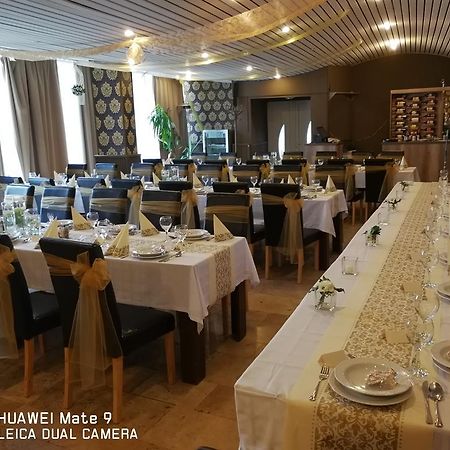 Hotel Dombóvár 외부 사진